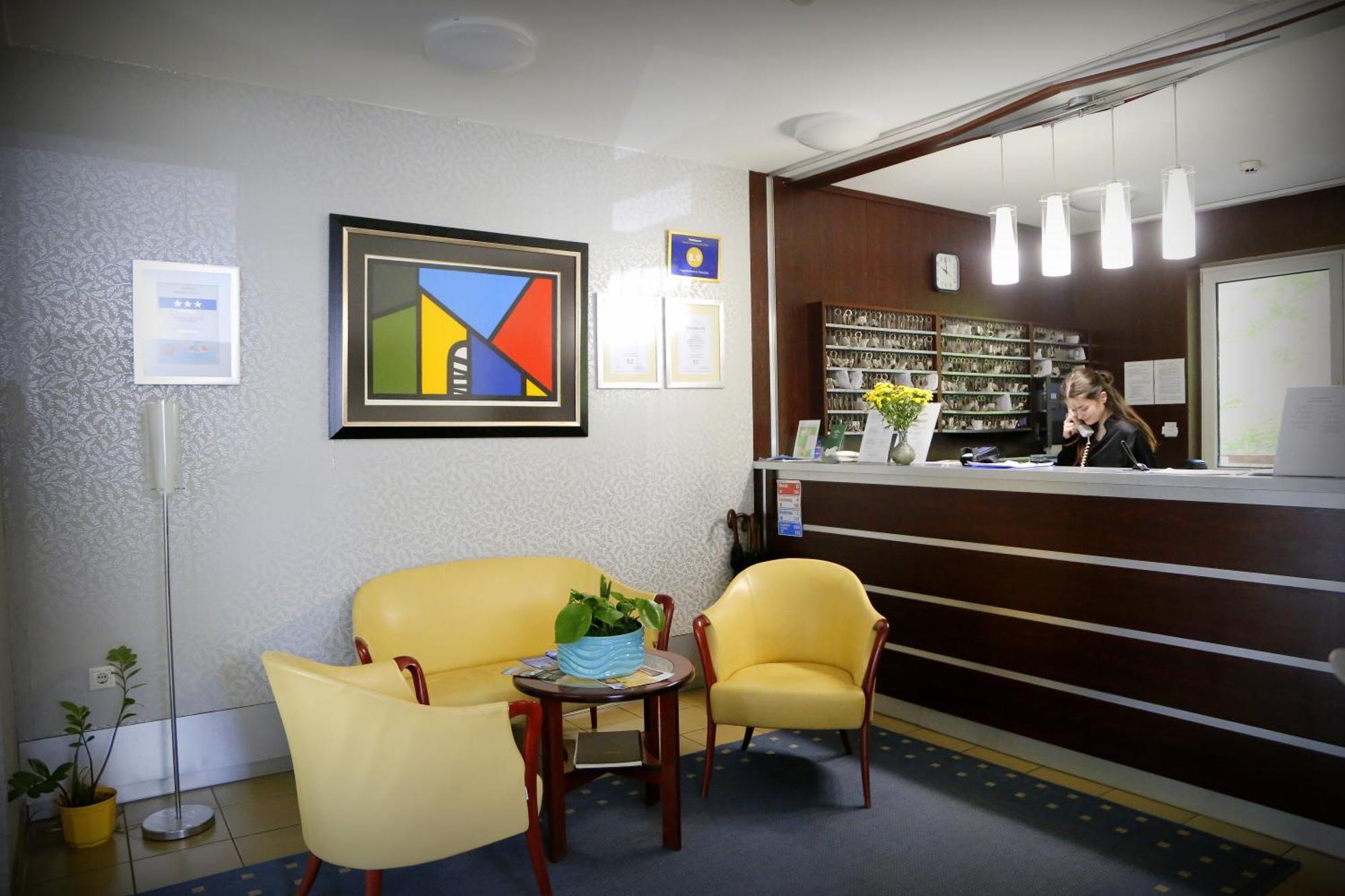 דברצן Auguszta Hotel מראה חיצוני תמונה