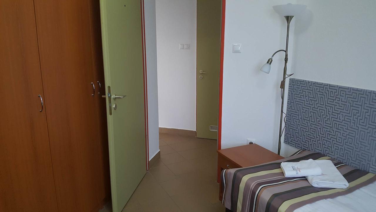 דברצן Auguszta Hotel מראה חיצוני תמונה